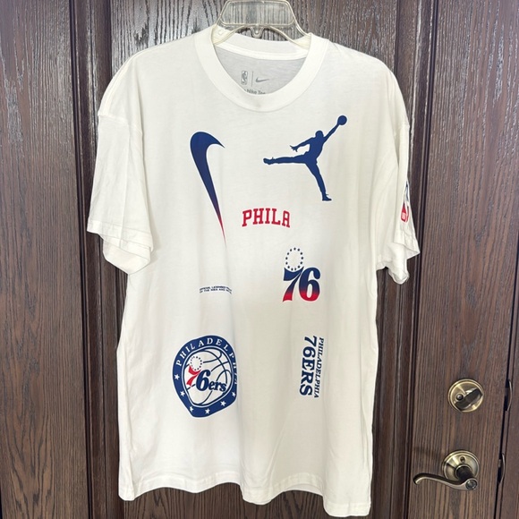 Nike Other - NIKE Philadelphia 76ers Courtside Statement Edition Men's T-Shirt - Loose Fit- L